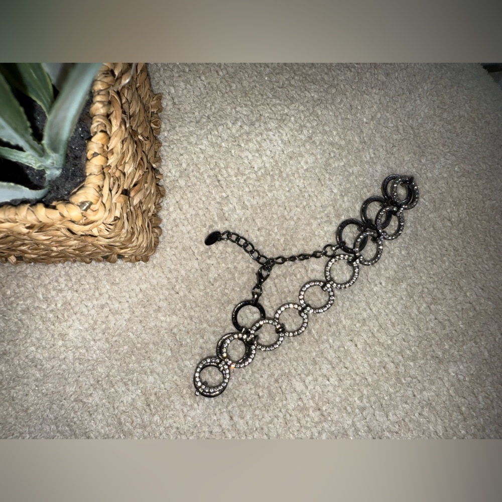 Rhinestone circle choker necklace